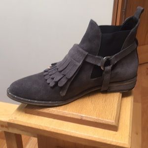 Freda Salvador Chelsea Fringe Bootie, size 9.
